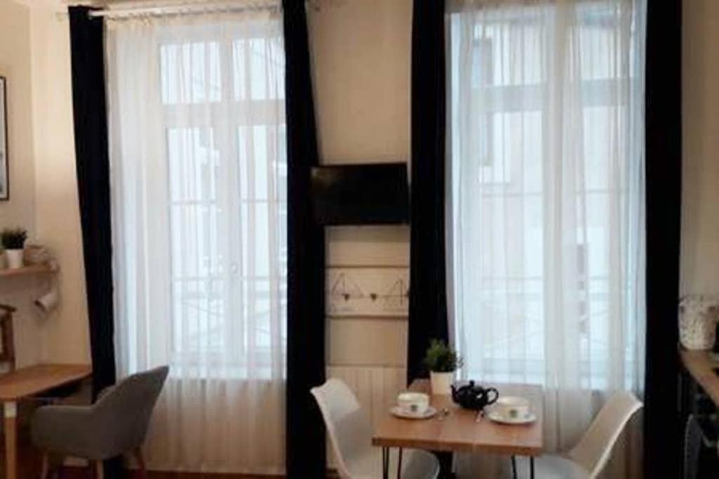 Apartment Cosy Idealement Situe Et Bien Equipe *