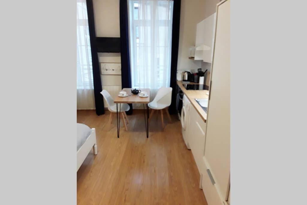 Cosy Idealement Situe Et Bien Equipe *
